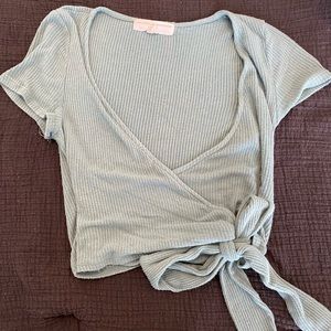 Urban Outfitters. Medium. Green.